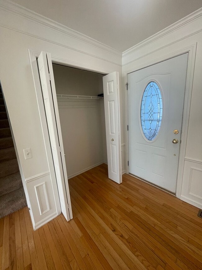 Building Photo - 4 Bedroom/2.5 Bath in Ypsilanti Township/Lincoln School District