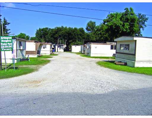 Primary Photo - Arlington Heights Mobile Home Park