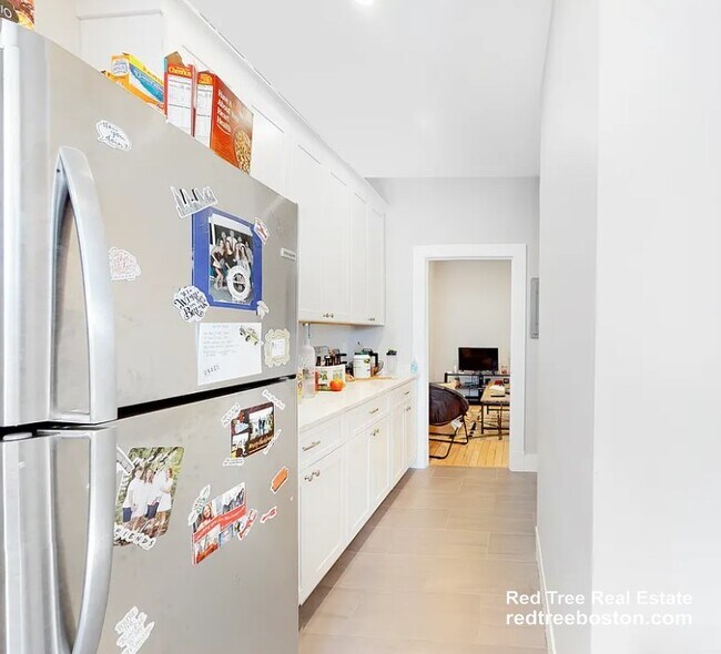 Building Photo - 1284 Commonwealth Ave