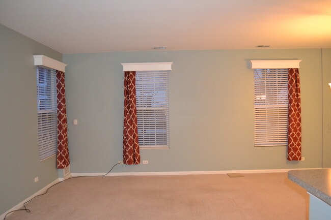 Foto del edificio - 161 Springbrook Trail S