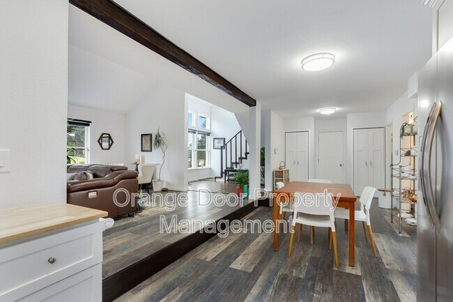 Building Photo - 55 Hylebos Ave