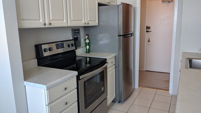 Foto del edificio - 3410 N Lake Shore Dr