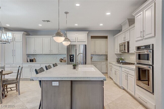 Building Photo - 10249 Wisteria Hills Ct