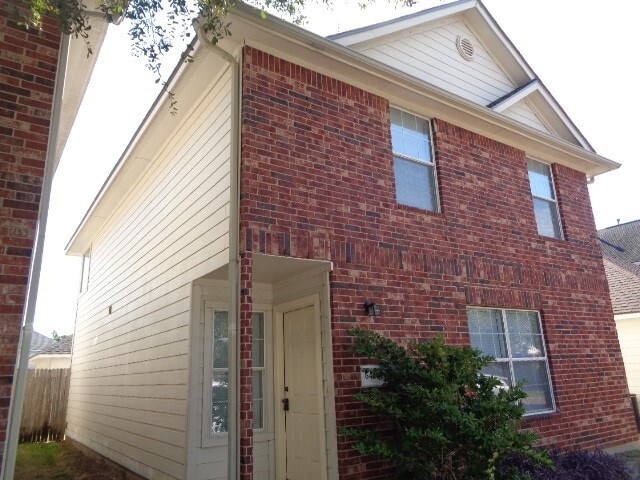 Foto del edificio - 6440 Mountain Pines Ln