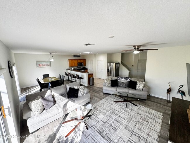 Foto del edificio - 121 Majestic Bay Ave