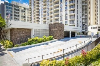 Building Photo - 1717 Ala Wai Blvd