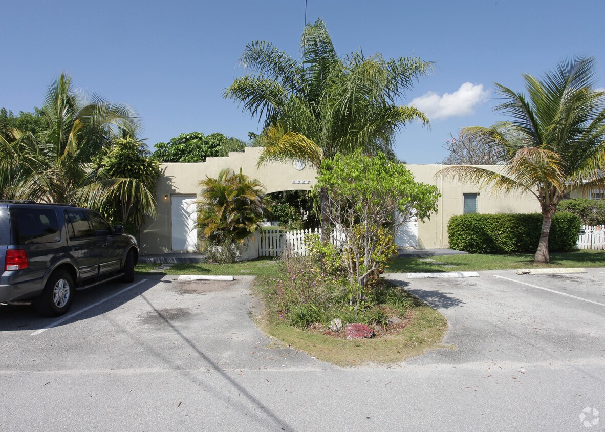 Foto del edificio - 4029 SW 11th St