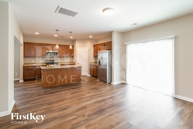 Foto del edificio - 226 Hyrne Dr