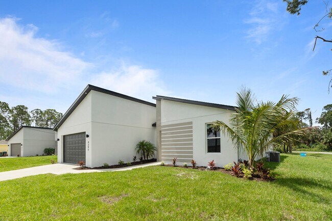Building Photo - Deposit-Free! Modern, energy efficient hom...