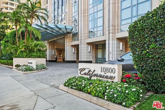 Foto del edificio - 10800 Wilshire Blvd