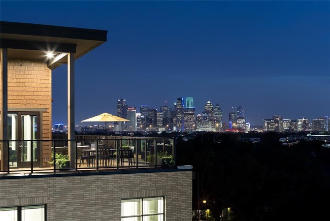 Foto del edificio - 5607 Belmont Ave