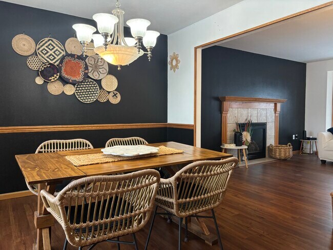 Foto del edificio - 6702 Annestown Dr