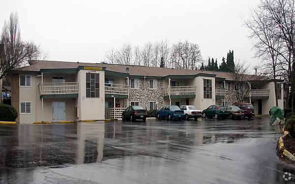 Primary Photo - Ridge Cliff Apartments