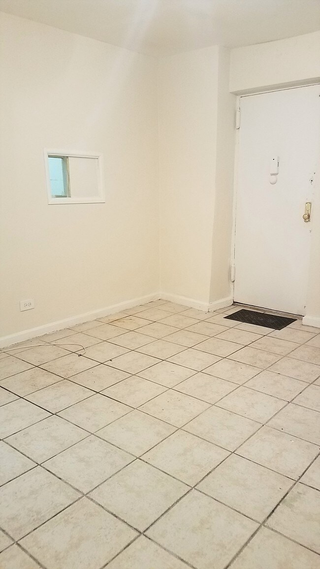 Foto del interior - 30 Martense St