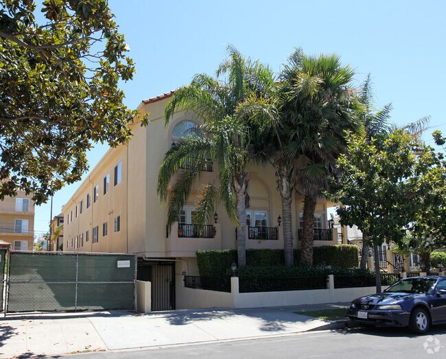 Foto principal - 1748 Stoner Ave