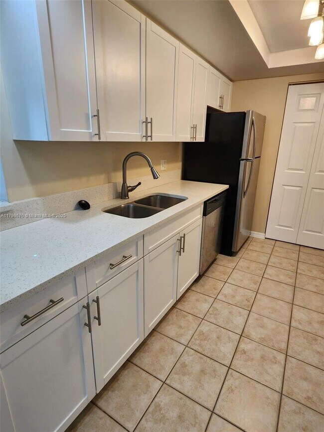 Foto del edificio - 4171 N Haverhill Rd