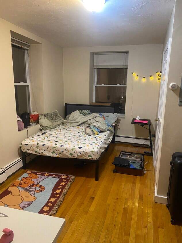 28 Fleet St, Boston, MA 02113 28 Fleet St Boston, MA