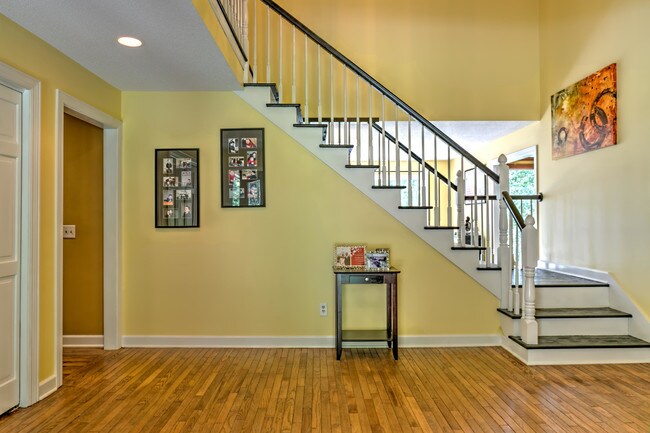 Building Photo - 9110 Windstone Dr