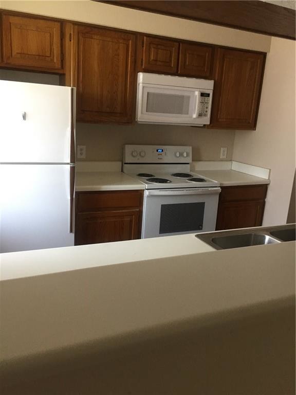 Foto del edificio - 901 Cedarland Blvd