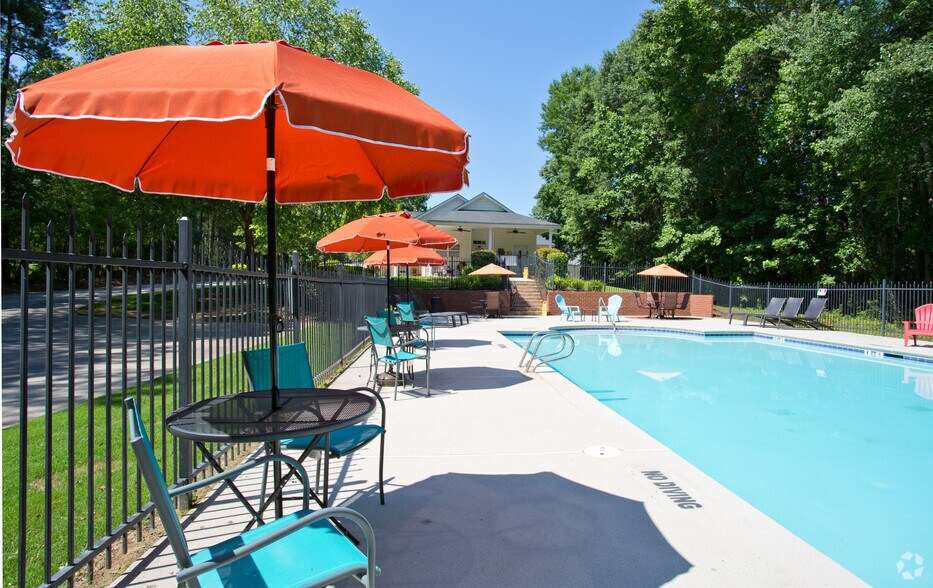 Lakemont at Avery Park