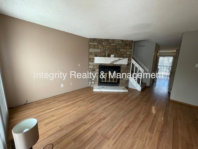 Building Photo - 2626 E Nichols Cir