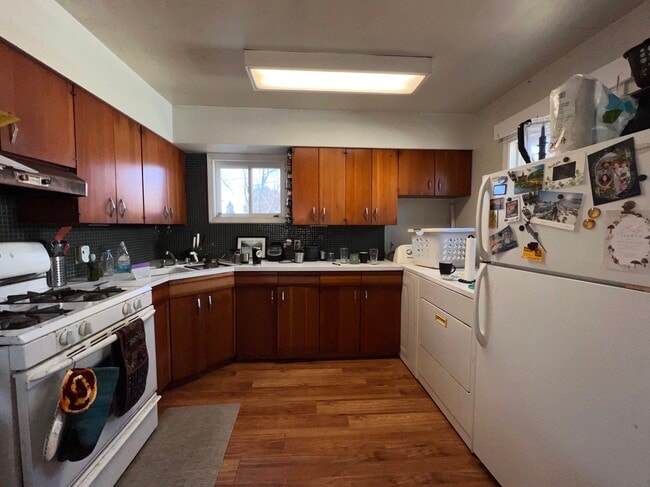 Foto del edificio - 718 7th Ave