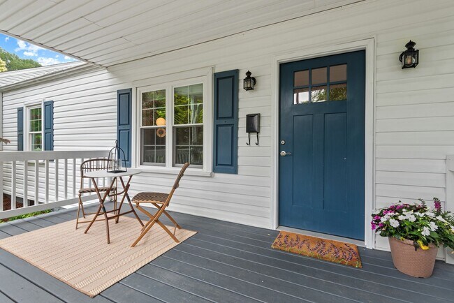 Photo - Spacious 3-Bedroom Home with Fenced Backya...