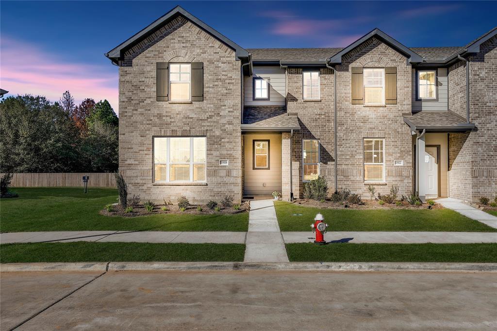 Foto principal - 11926 Amber Oak Way