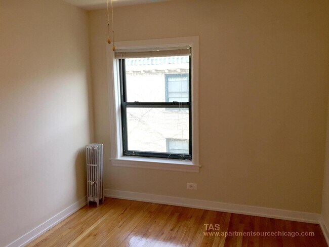 Foto del edificio - 4838 N Wolcott Ave