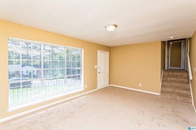 Building Photo - 5189 Rick Dr
