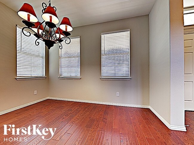 Foto del edificio - 1505 Chestnut Dr