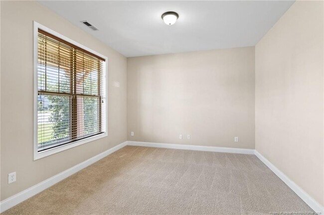 Foto del edificio - 368 Exeter Dr