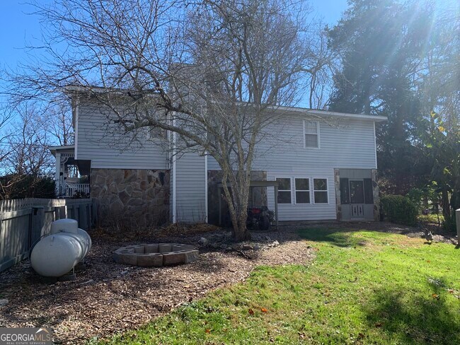 Foto del edificio - 55 Nickel Ln