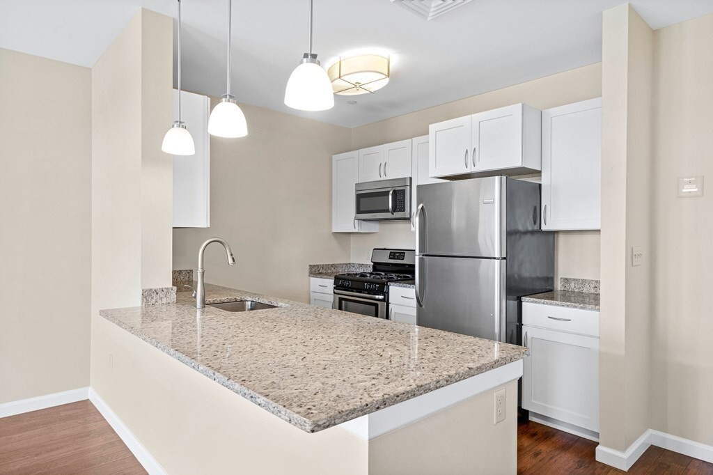 Foto principal - 56 Eliot St