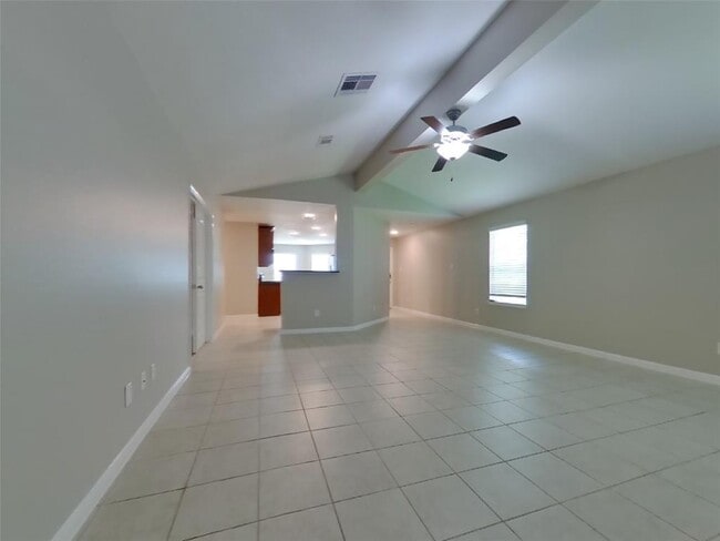 Building Photo - 212 Comanche Plains Rd