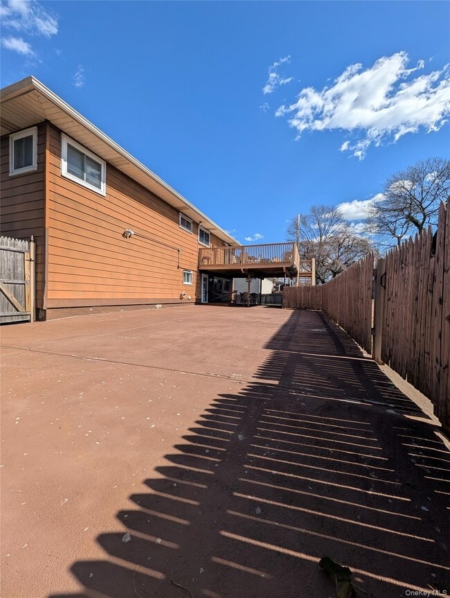 Building Photo - 50 Sunburst Dr