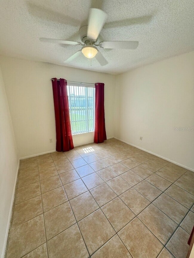 Foto del edificio - 74 W Cedarwood Cir