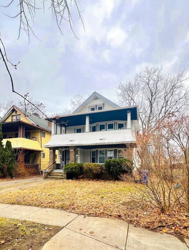 Building Photo - 14221 Glenside Rd