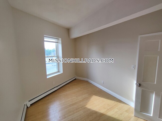 Foto del edificio - 338-342 Warren St.