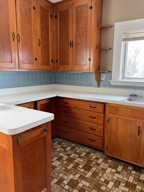 Primary Photo - 30 Maple St