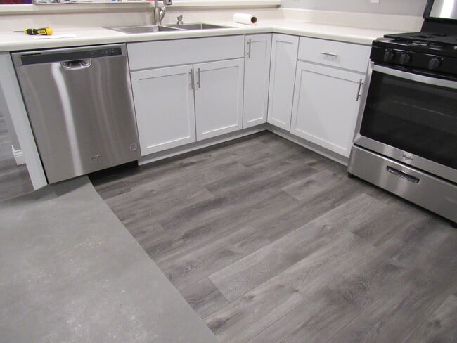 Building Photo - 240 5th St E