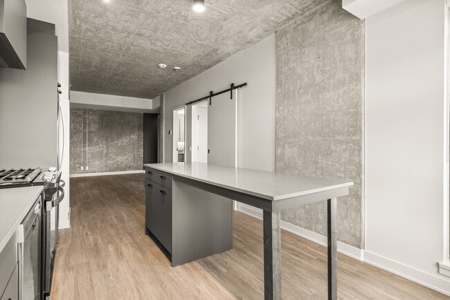 K-1 Suite - Kitchen - Fourth Street Lofts (4SL)