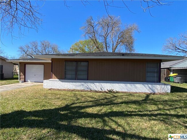 Foto del edificio - 4901 Evergreen Ln