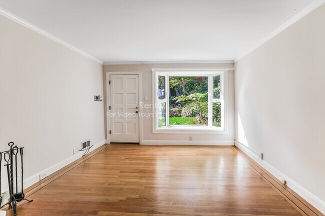 Building Photo - 4352 Cesar Chavez St