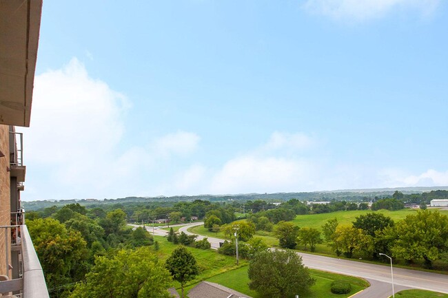 Foto del edificio - Old Hickory Towers