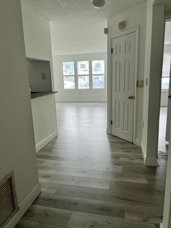 Building Photo - 2307 N Congress Ave