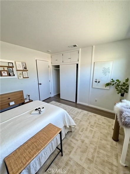 Building Photo - 11742 Jacaranda Ave
