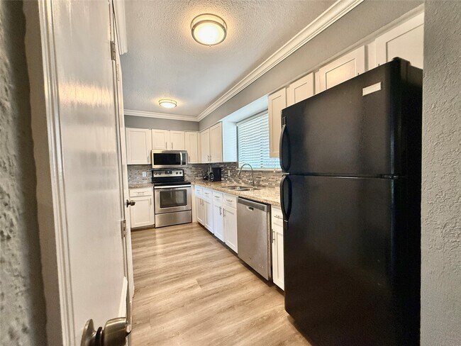 Foto del edificio - 10075 Westpark Dr