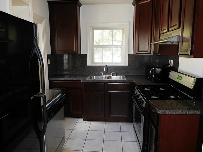 Building Photo - 2636 Greenbriar St