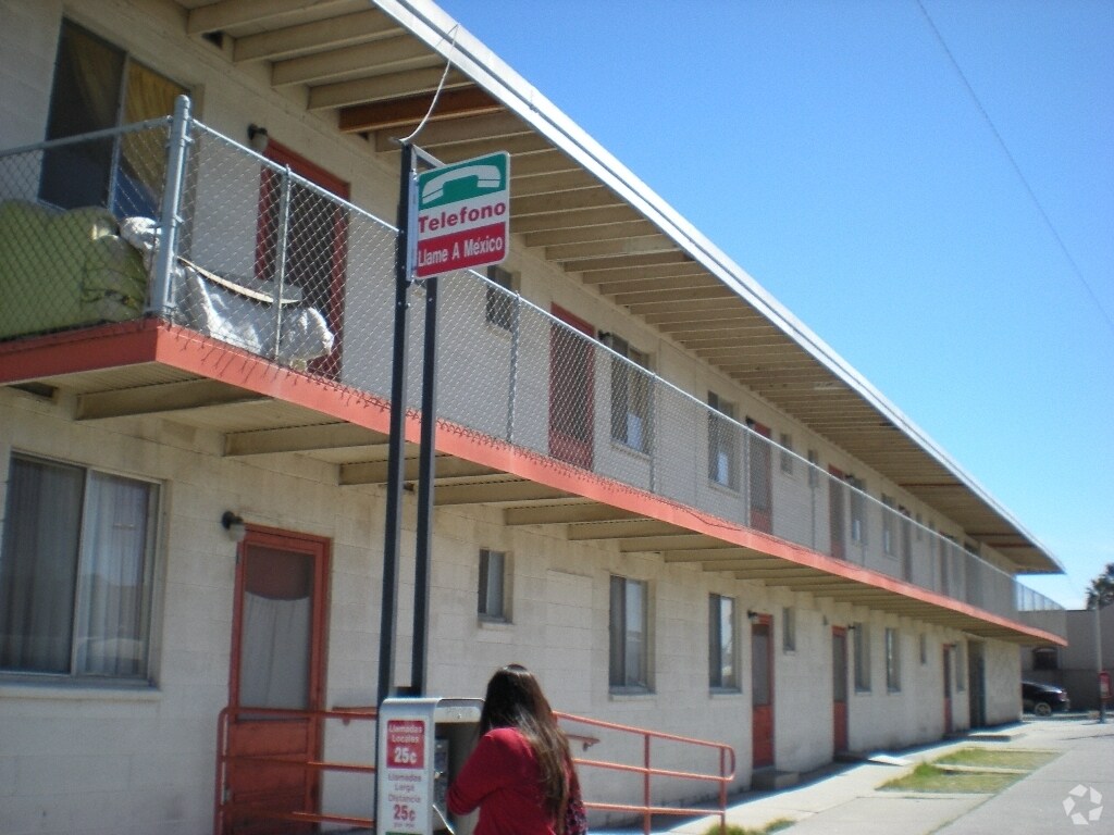 Foto del edificio - 900 S Oregon St
